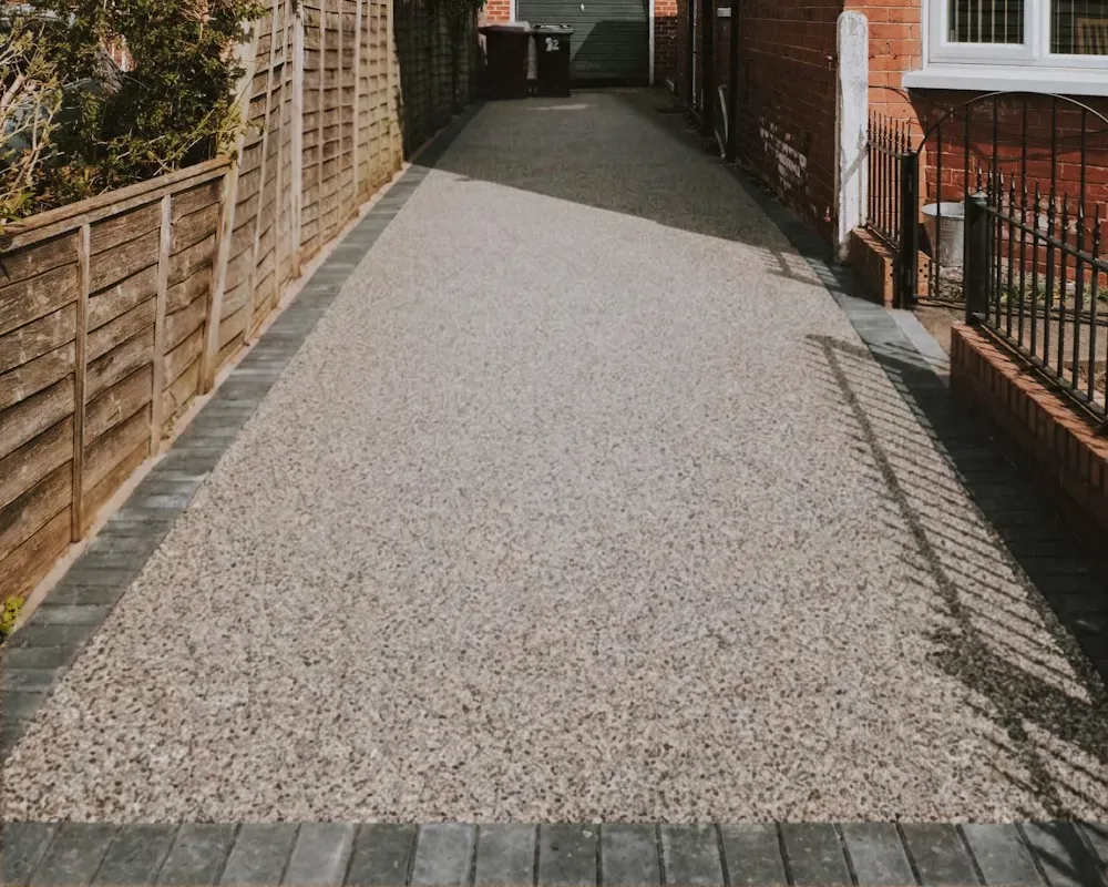The same driveway in resin bound, made by the visualiser